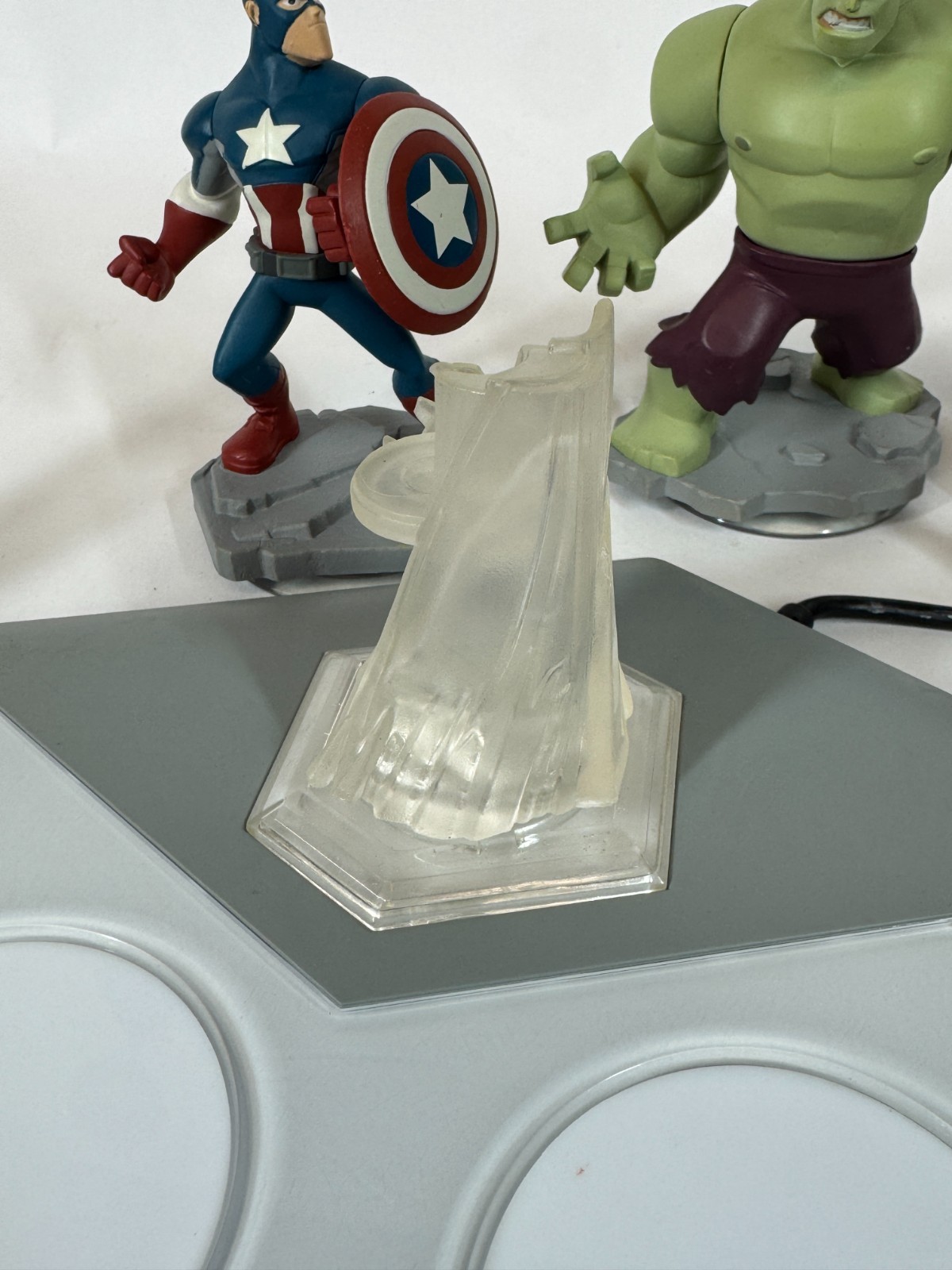 Disney Infinity 2.0 Marvel Avengers Figures Iron Man Hulk Thor Captain America