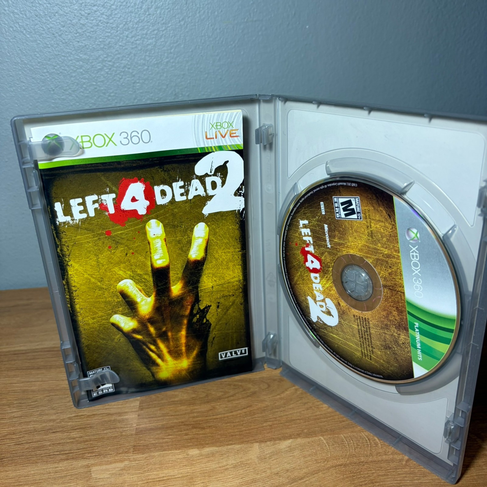 Left 4 Dead 2 (Microsoft Xbox 360, 2009) Compelte CIB Tested