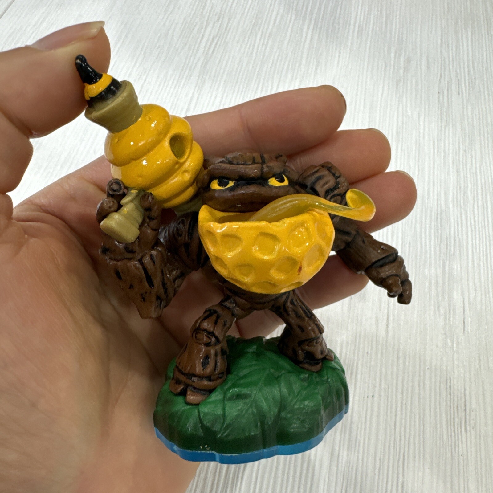 Activision Skylanders Swap Force Lightcore Bumble Blast Character Figure Toy