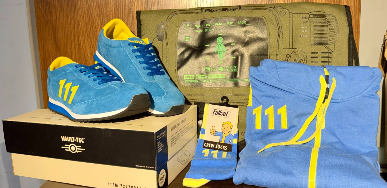 FALLOUT COLLECTORS LOT! Pip Boy Messenger bag, Vault 111 Shoes, Socks, & Hoodie!