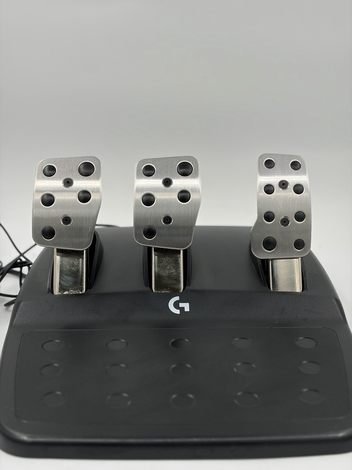 Logitech G923 Racing Wheel and Pedals for Xbox Series X|S, Xbox One and PC