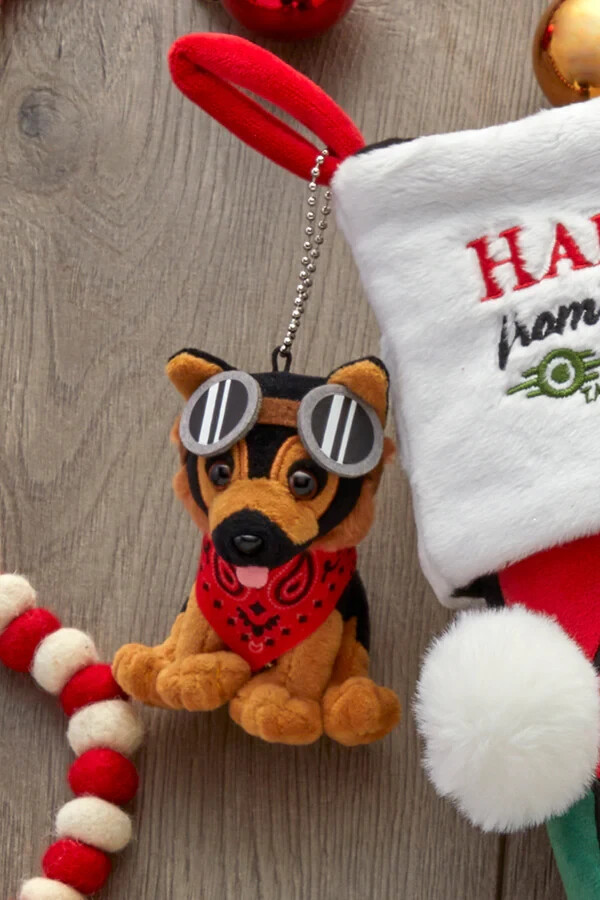 Fallout 4 Dogmeat Keychain Companion Mini Plush Figure Dog Ornament