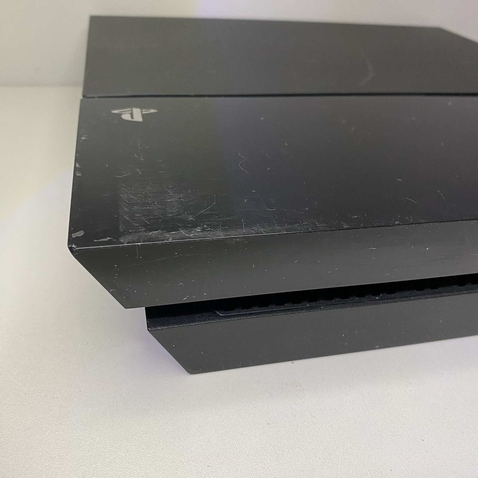 Sony PlayStation 4 500GB Gaming Console – Black (CUH-1001A) W/Controller