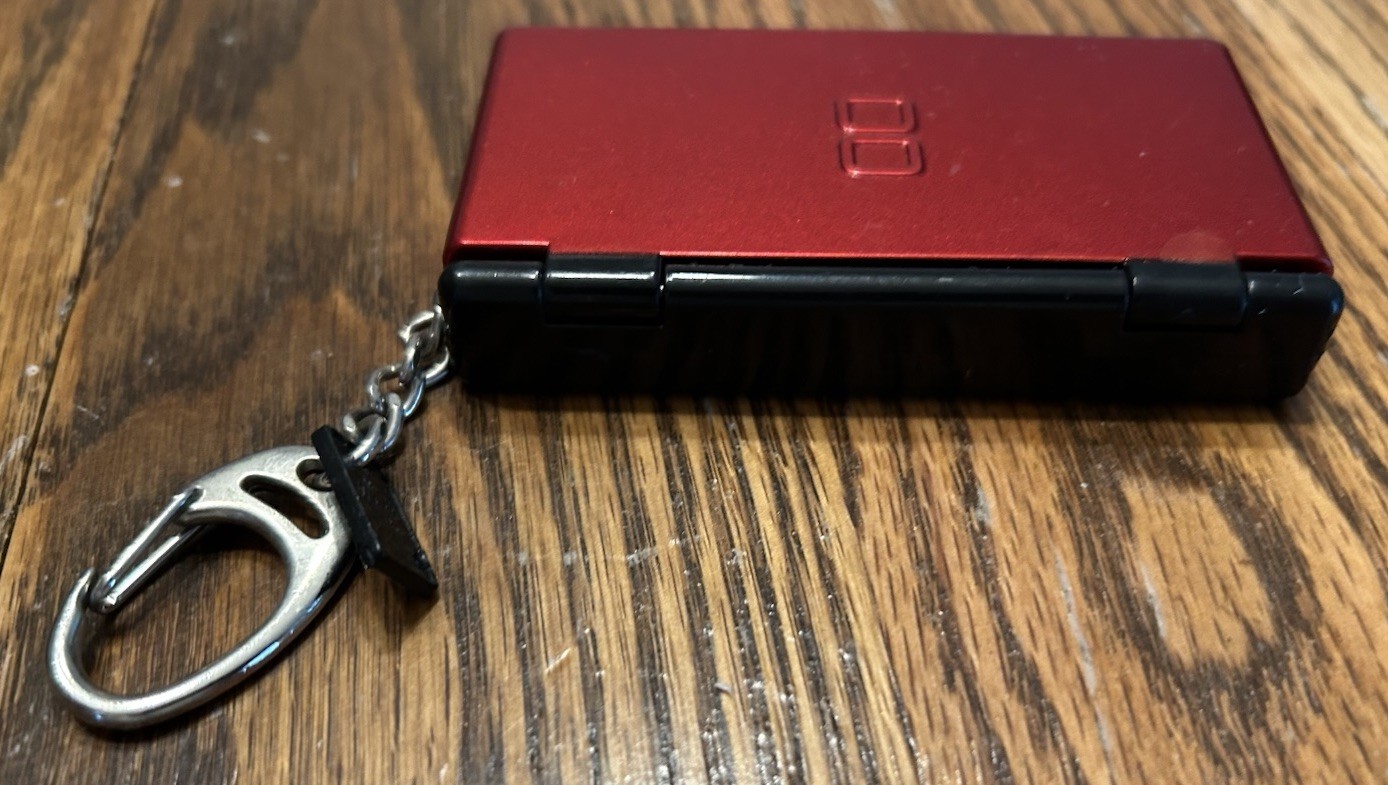 Nintendo DS Carrying Case Stylus Keychain Red Black| Holds 4 DS Game Cartridges