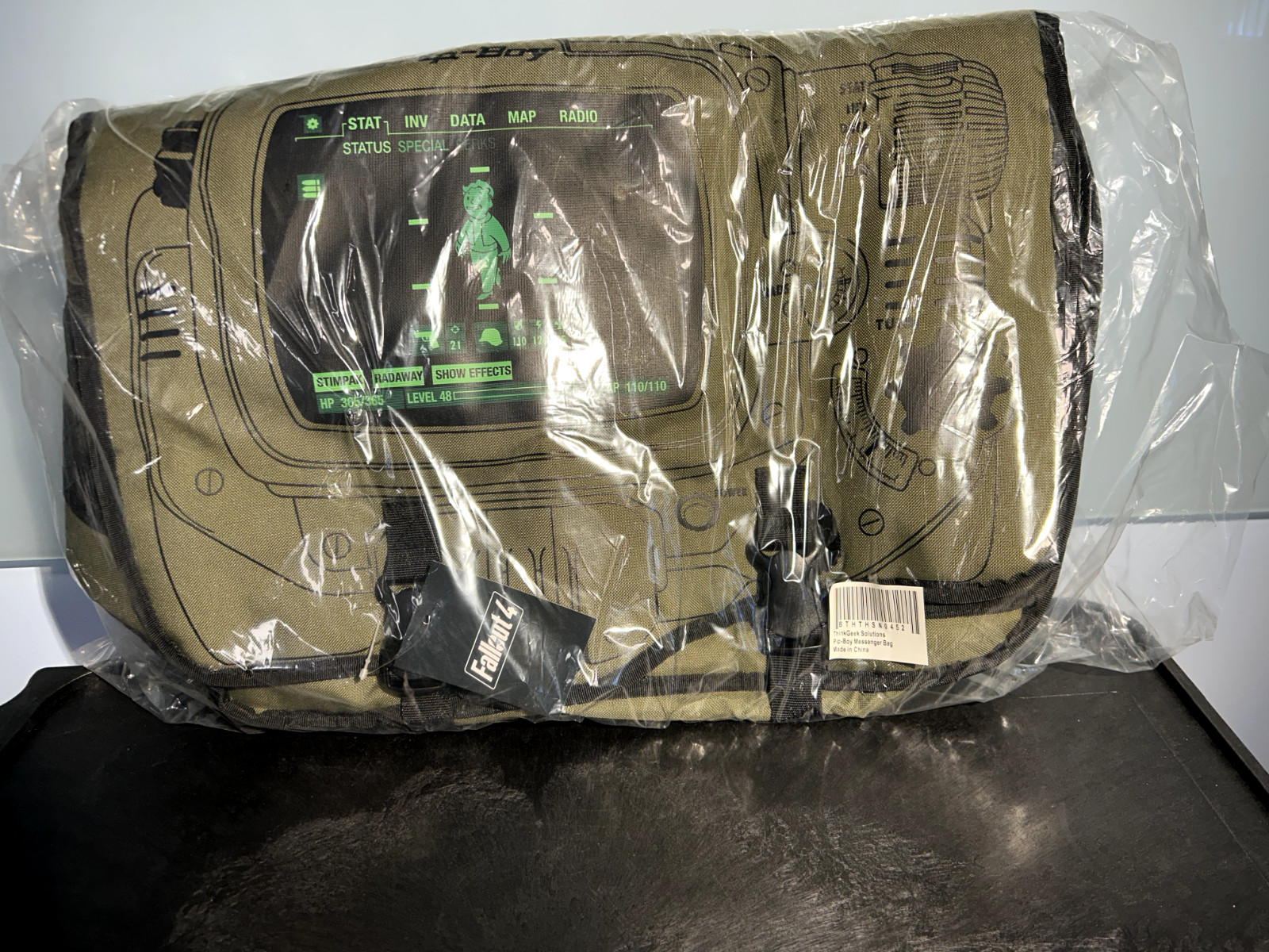 FALLOUT COLLECTORS LOT! Pip Boy Messenger bag, Vault 111 Shoes, Socks, & Hoodie!