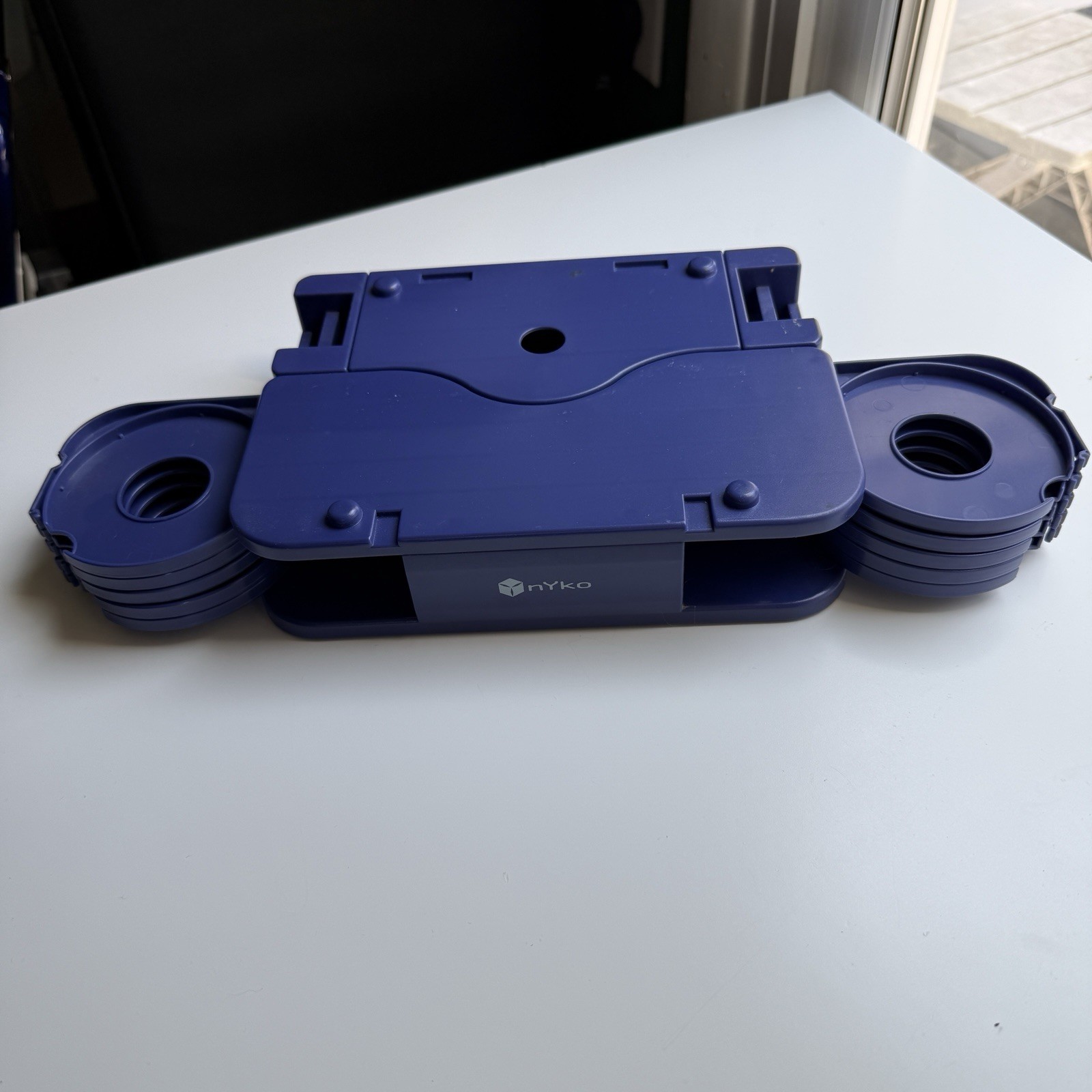 Nyko Indigo Nintendo GameCube Game Holder & Stand – Rare Accessory