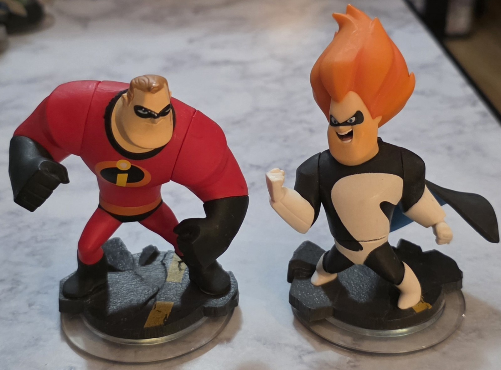 Disney Infinity The Incredibles – Mr. Incredible & Syndrome Figures Bundle
