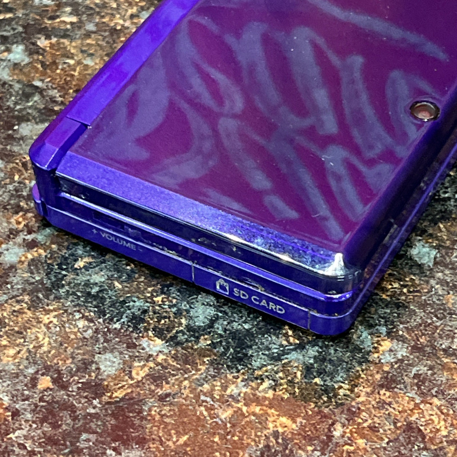 Nintendo 3DS Purple CTR-001(USA) 3D Wi-Fi W/ Stylus!! (LOOK)