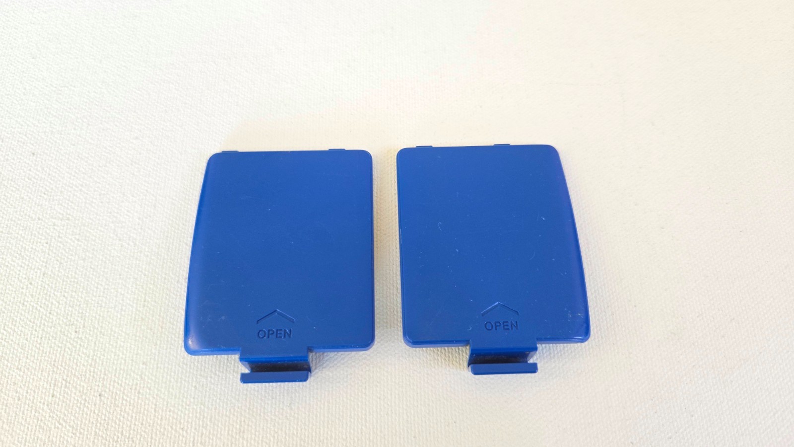 Sega Game Gear GENUINE OEM Blue Battery Door Cover Lids Left & Right – READ!