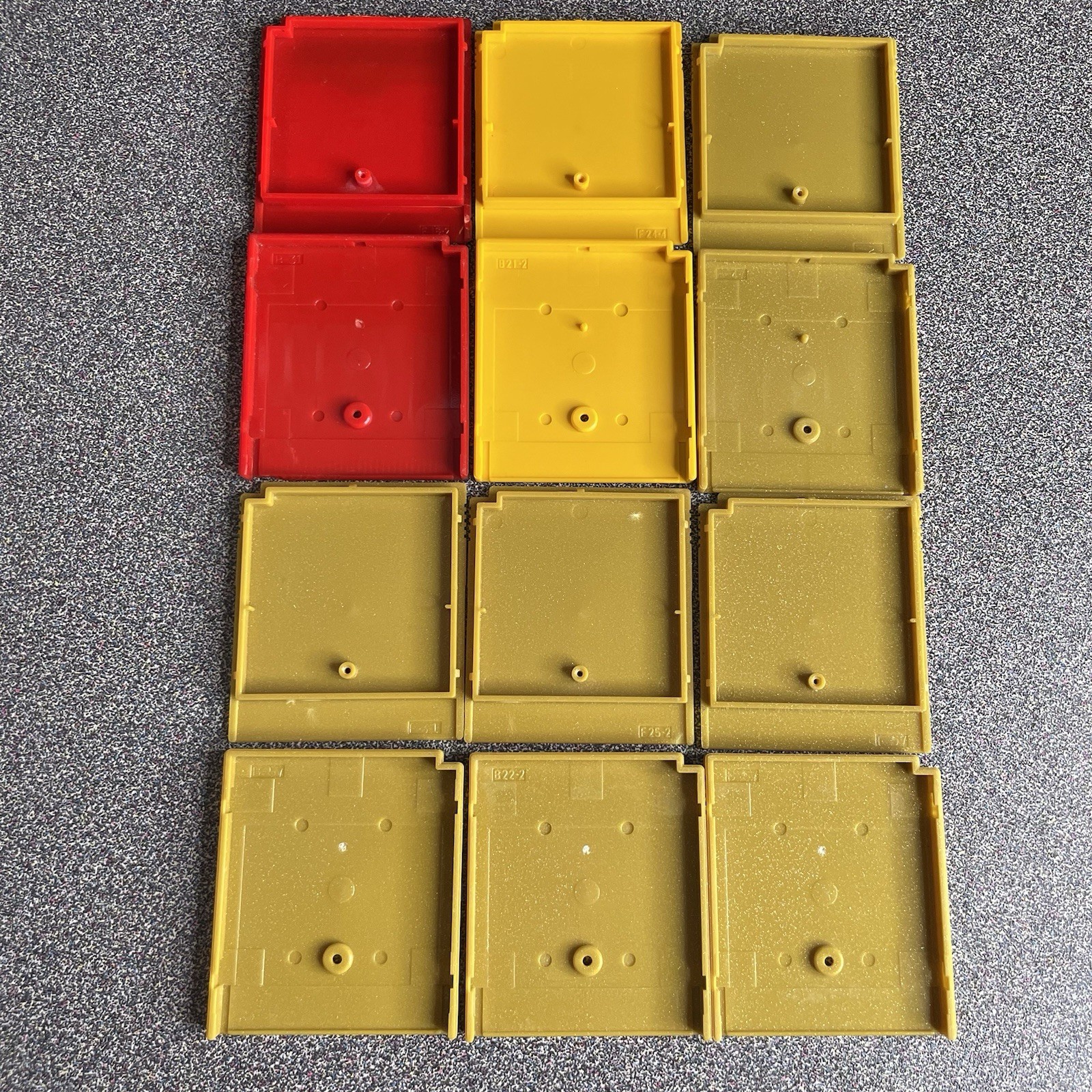 Pokémon Games Red Yellow Gold Nintendo GameBoy Authentic Lot of 6 PARTS/REPAIR