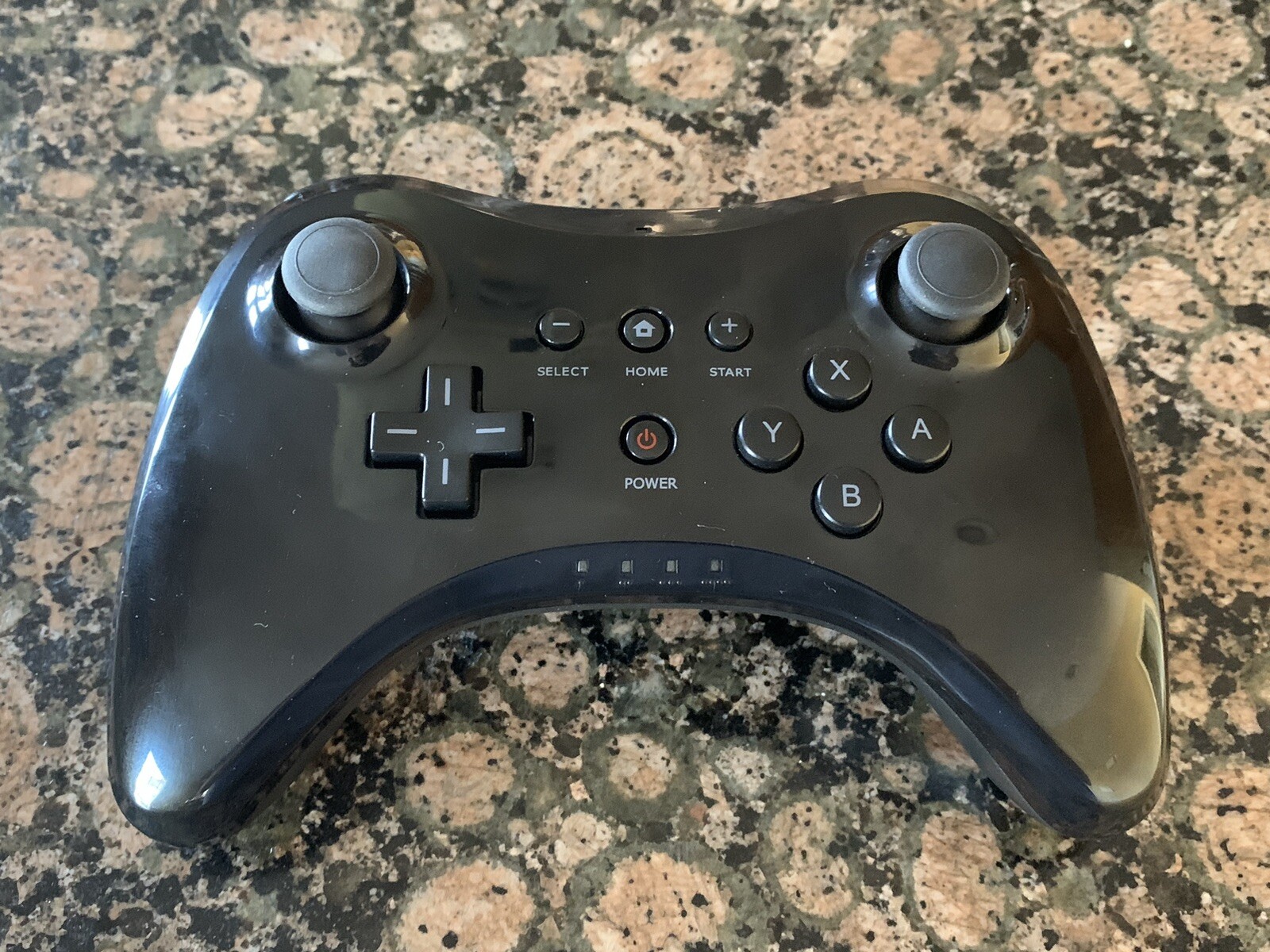 Aftermarket Wireless Pro Bluetooth Gamepad – Black (DOES NOT SYNC)