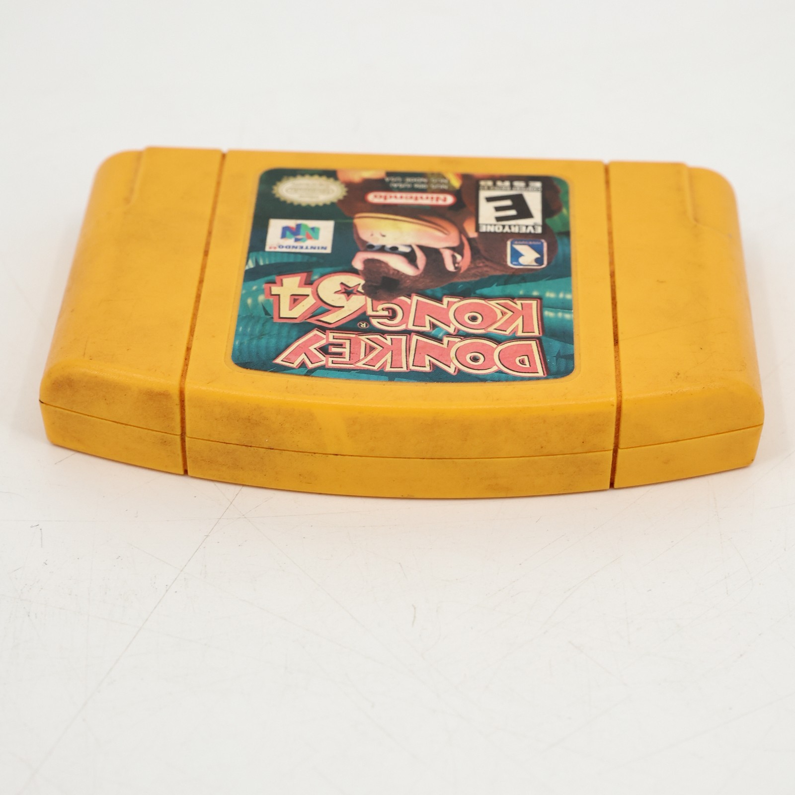 Nintendo 64 Donkey Kong 64 Video Game Cartridge Only Iconic Banana Yellow N64
