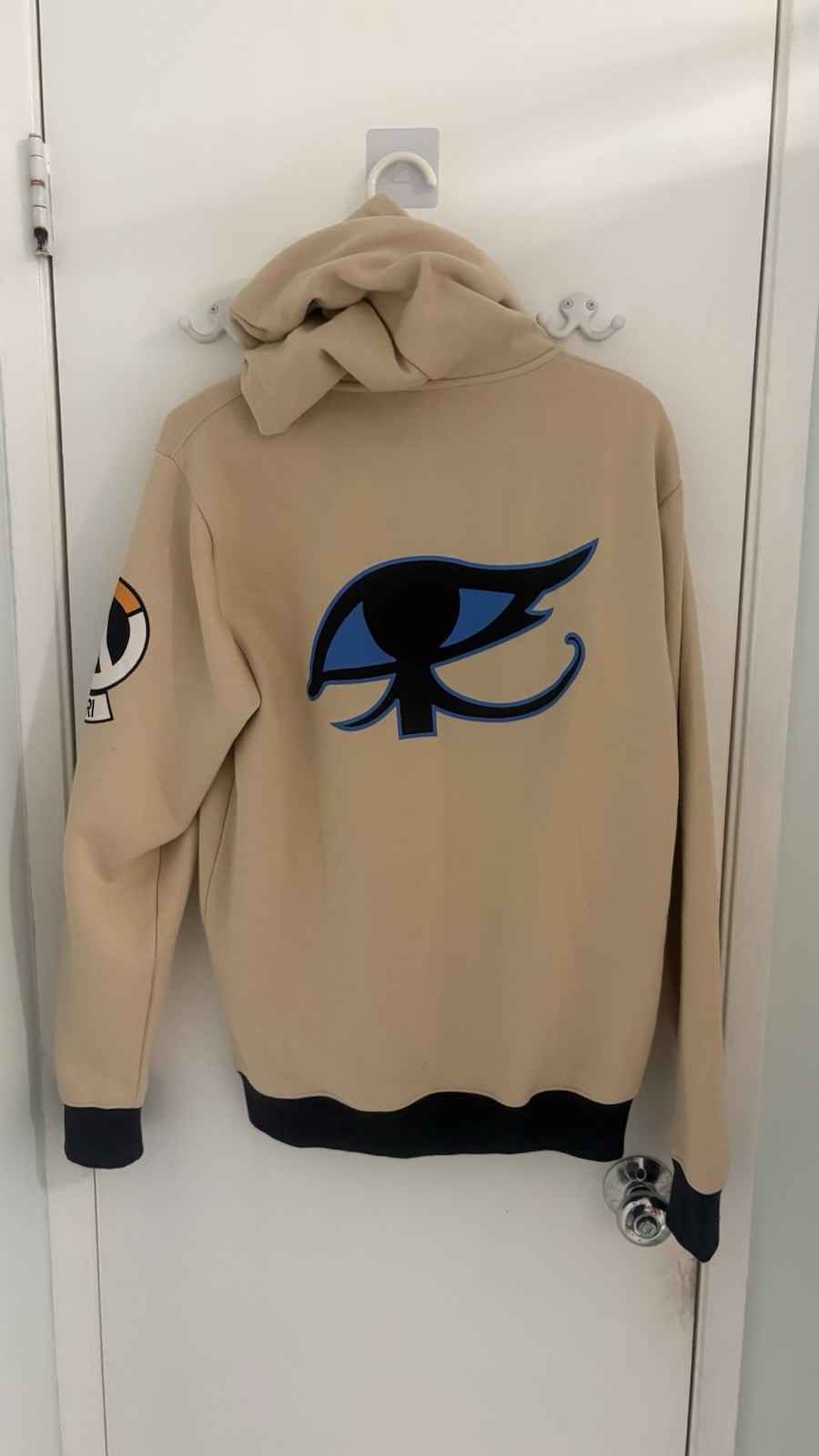 Overwatch – Ana Amari Hoodie Beige Size Medium With a Blue Hood