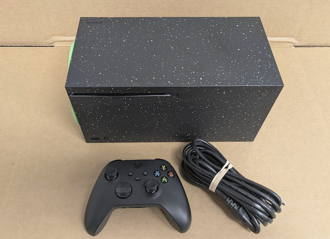 Very Good – Xbox Series X Galaxy Black 2TB – Generic Controller