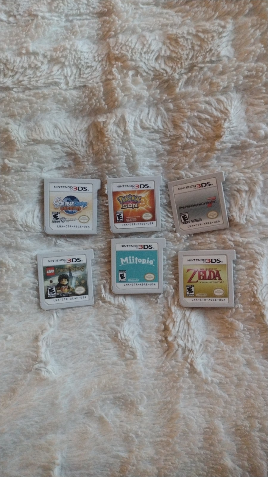 Nintendo Red 3DS BUNDLE w/ 10+ Games including Tomodachi life TESTED & WORKING