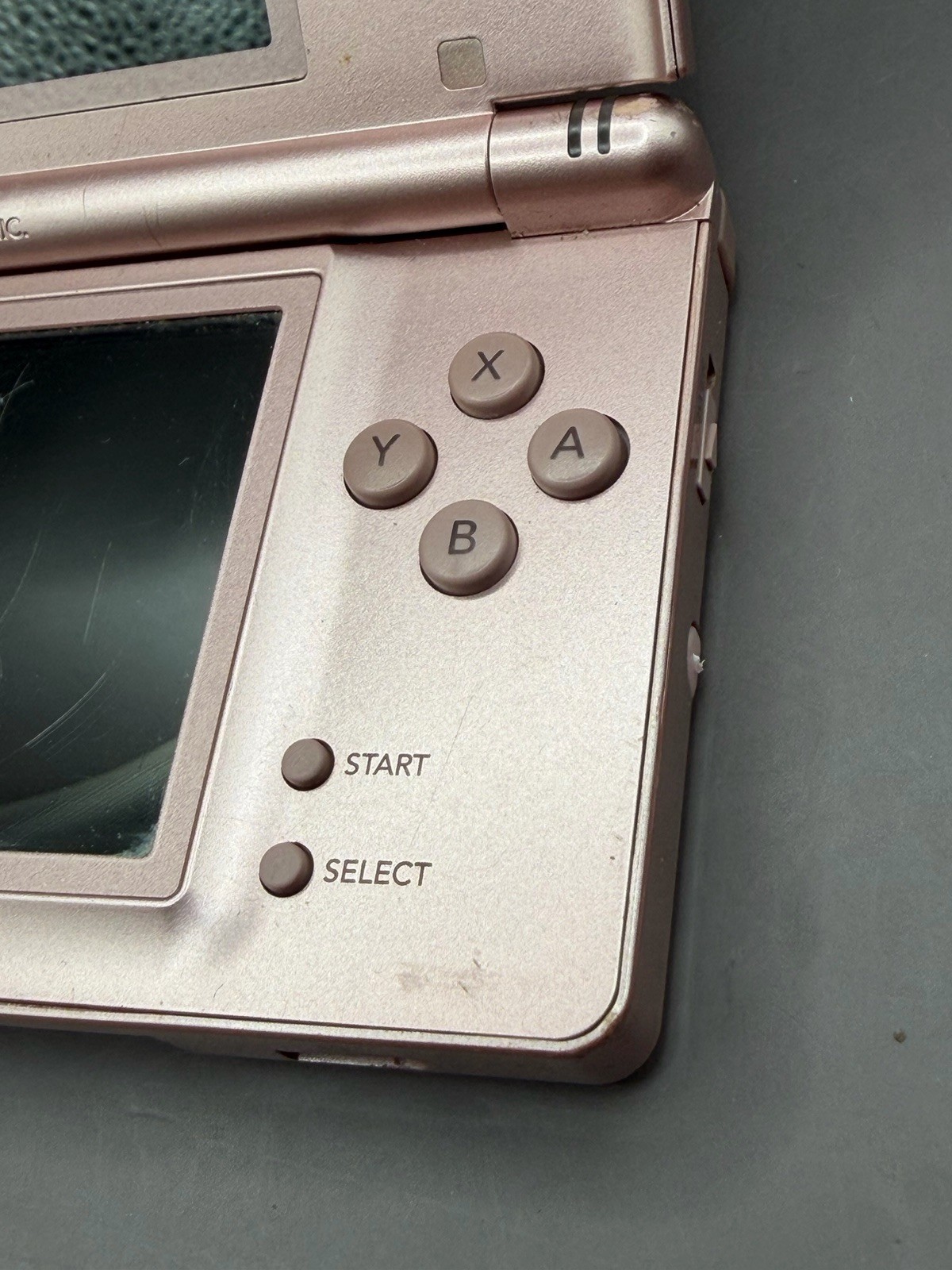 Nintendo DS Lite Metallic Rose Pink Handheld Video Game Console Only With Stylus