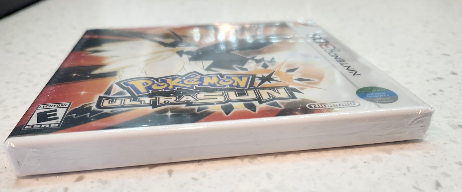Pokemon Ultra Sun Nintendo Game 3DS Brand New / Factory Sealed
