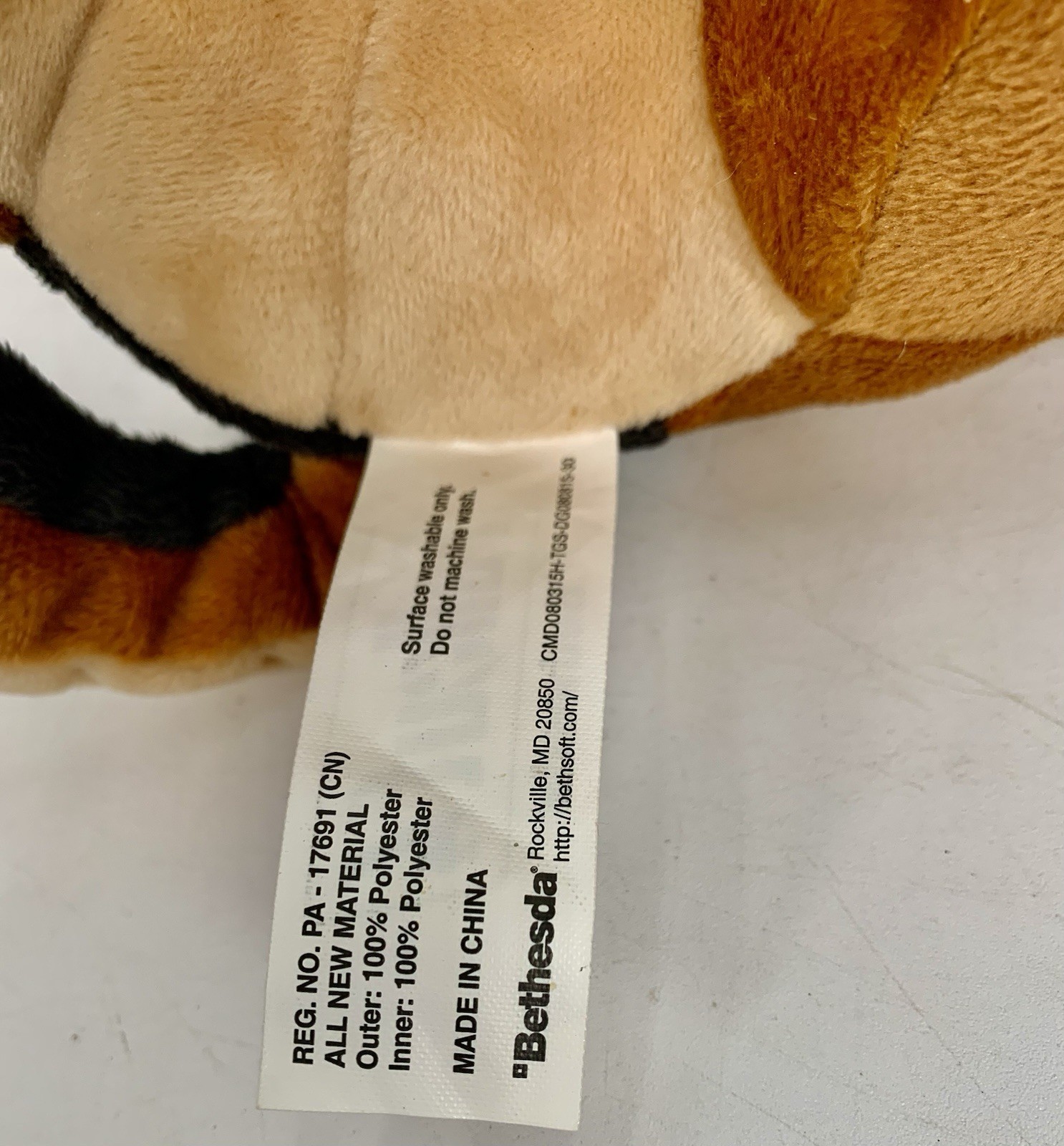 Fallout 4 Dogmeat Bethesda Plush Stuffed Animal Dog Bandana + Goggles