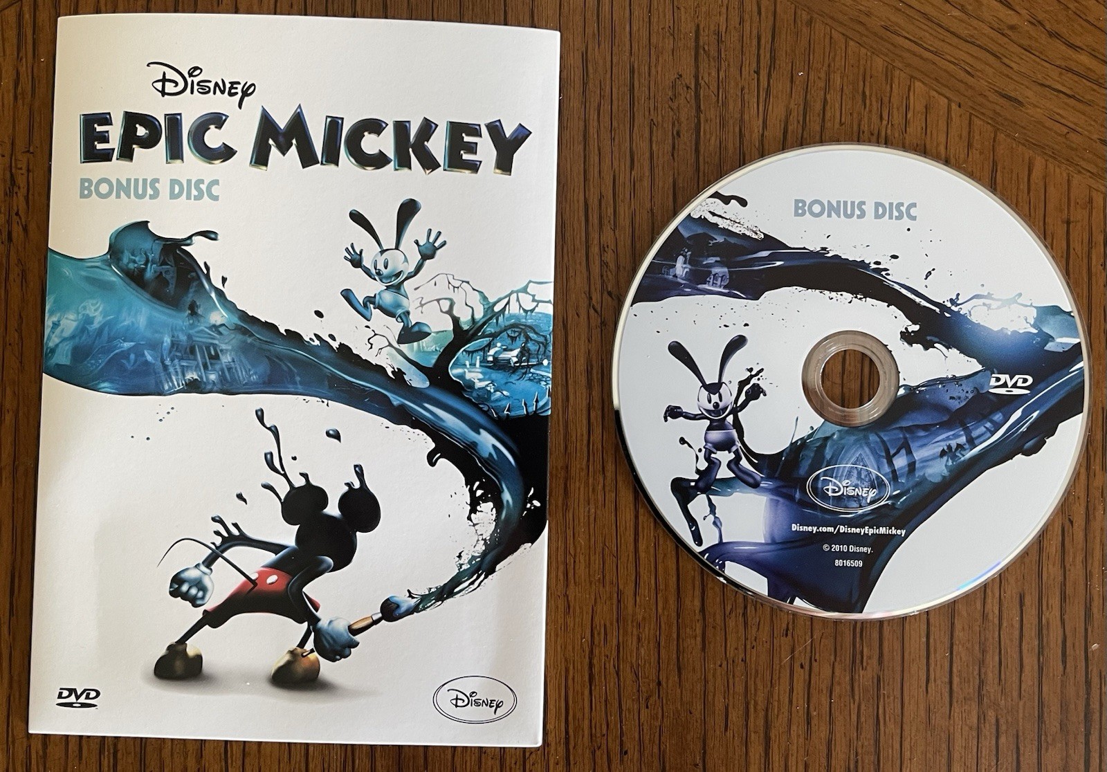 Wii Epic Mickey Collector’s Edition Open Box & Sealed Epic Mickey 2 Paint Brush