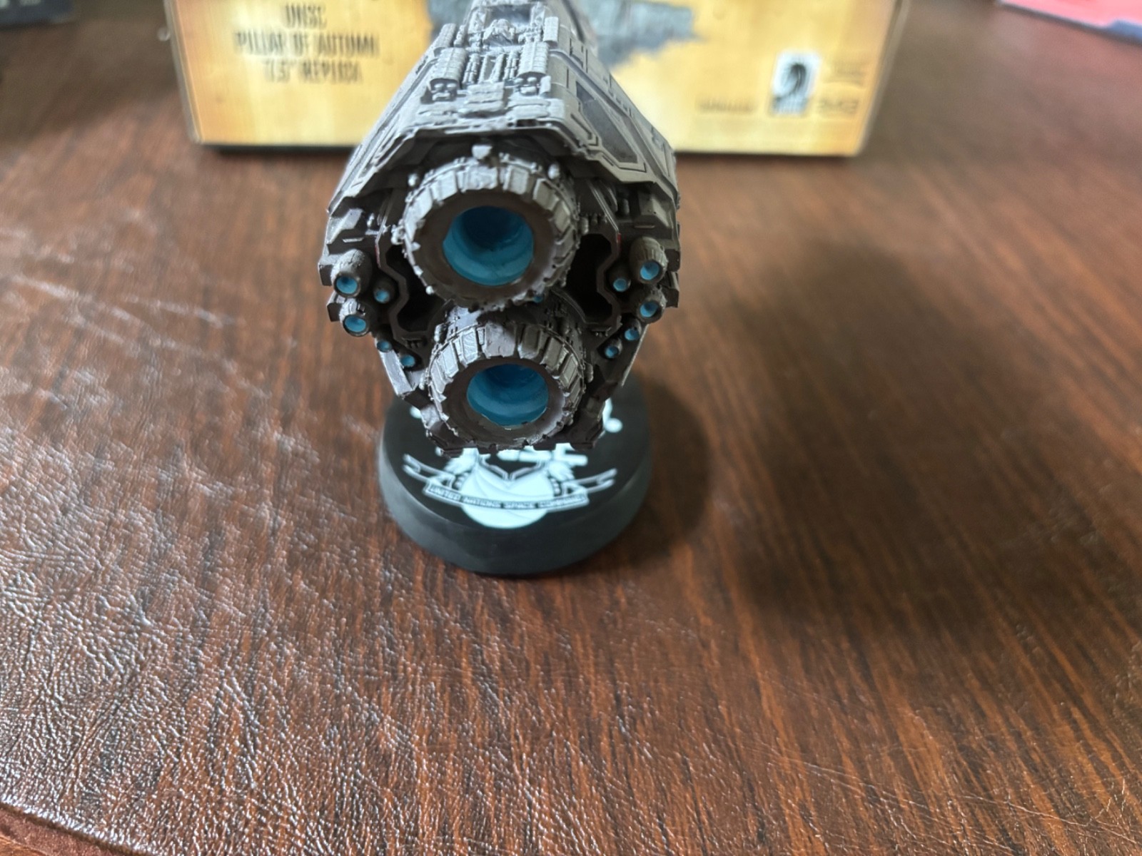 Dark Horse Halo 7.5″ UNSC Pillar of Autumn Replica Statue