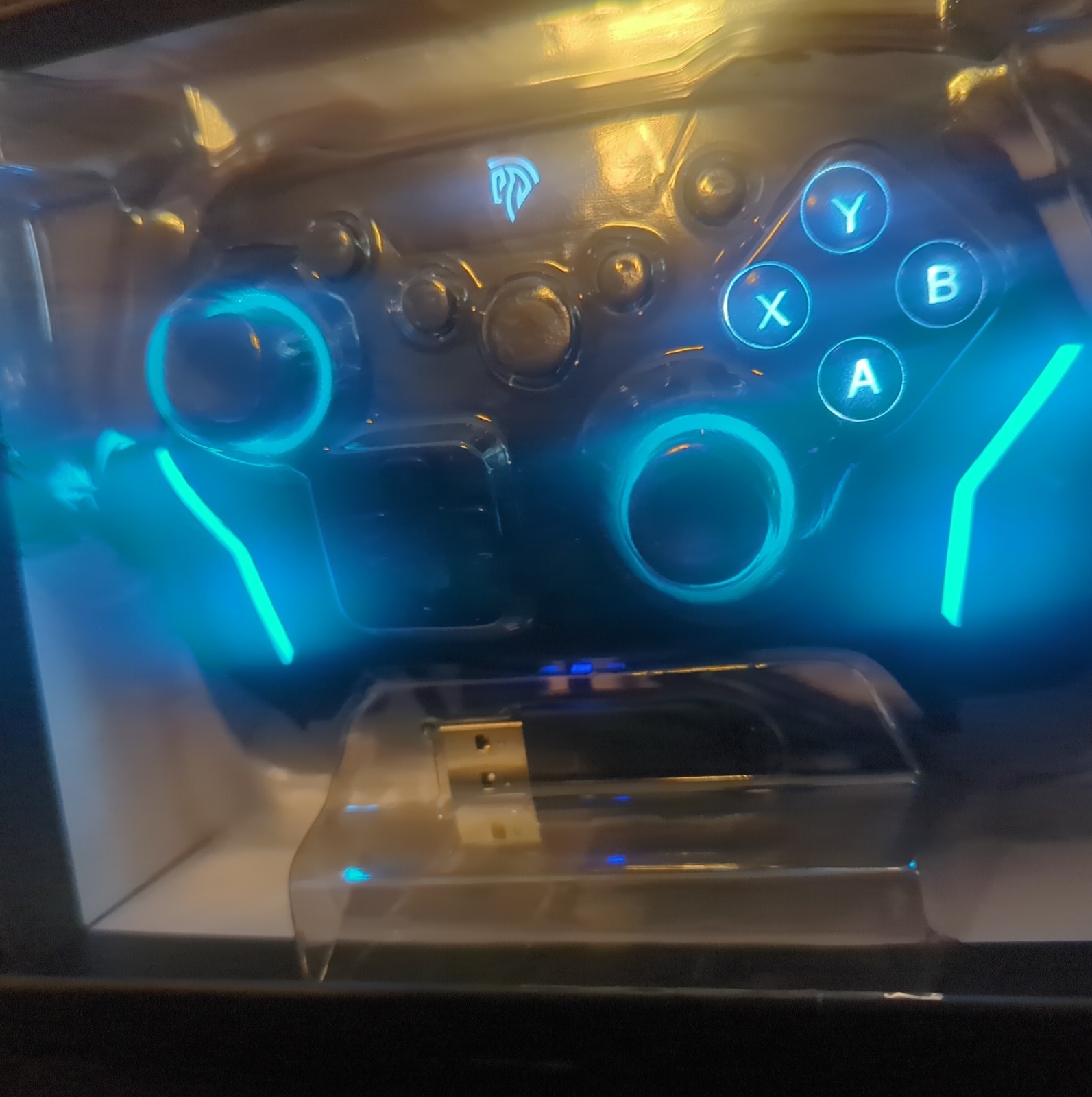 EasySMX X20 Wireless Gaming Controller with RGB Backlit, 2-Stage Hall Effect Sti