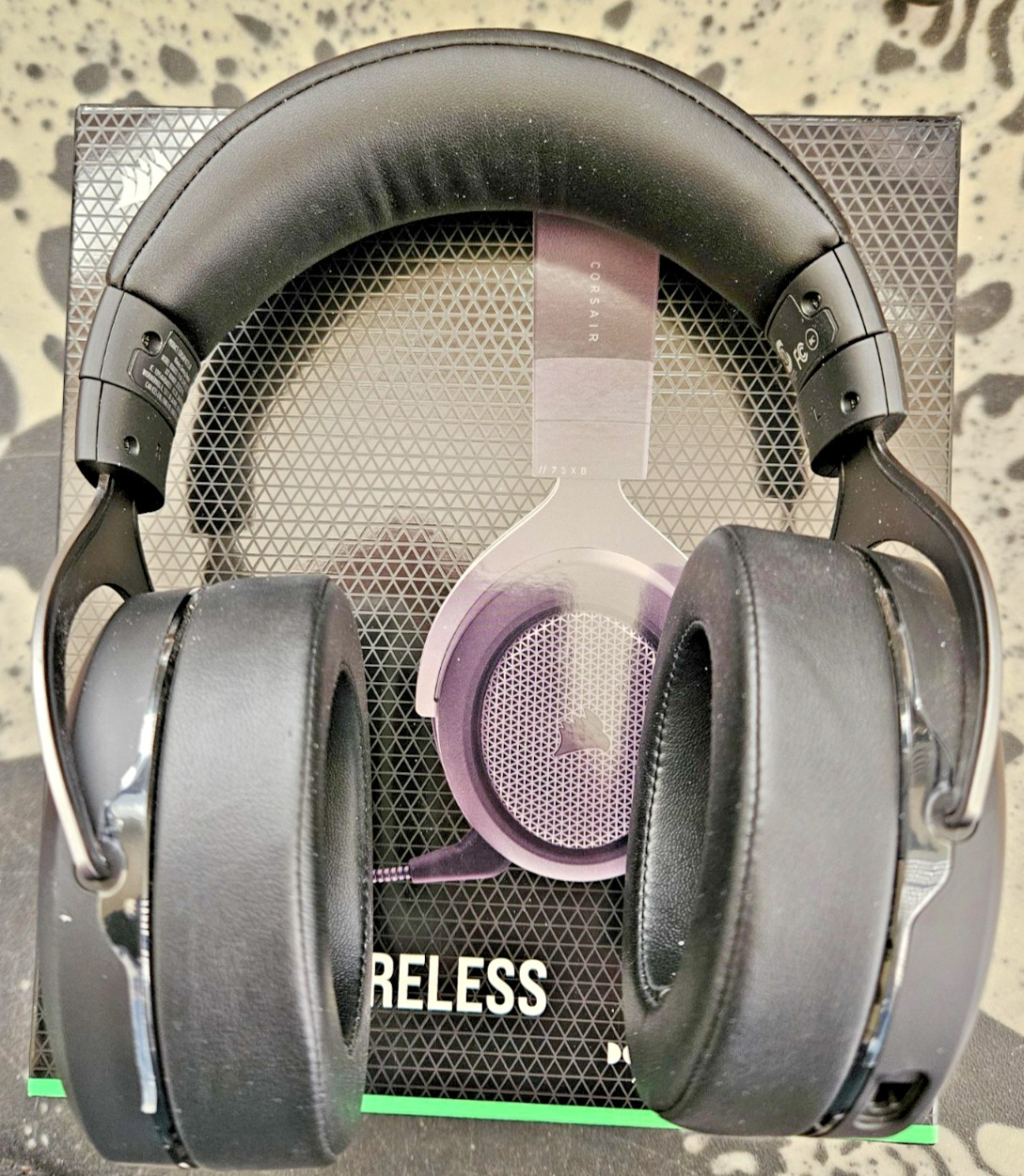 Corsair HS75 XB Wireless Gaming Headset 20 Hour Works w/Xbox Series X