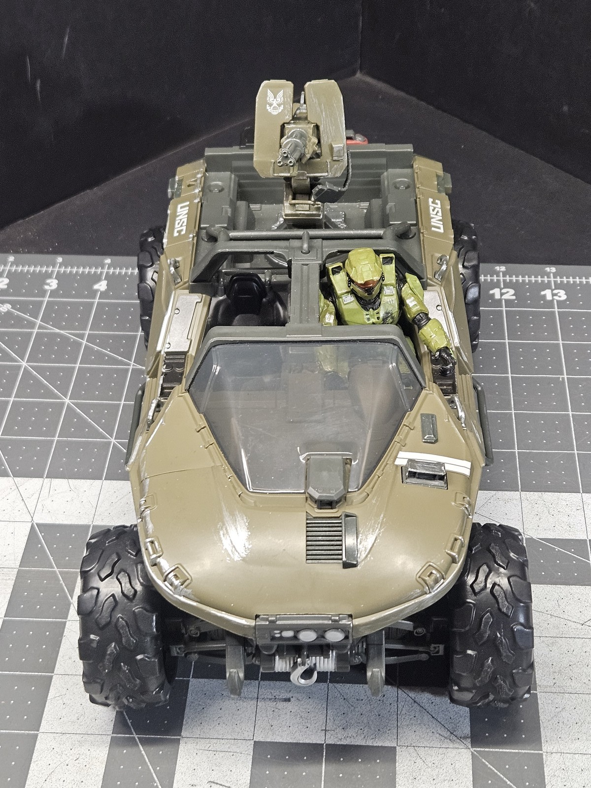 Halo Master Chief Action Figure & Warthog Vehicle Jazwares World of Halo Set