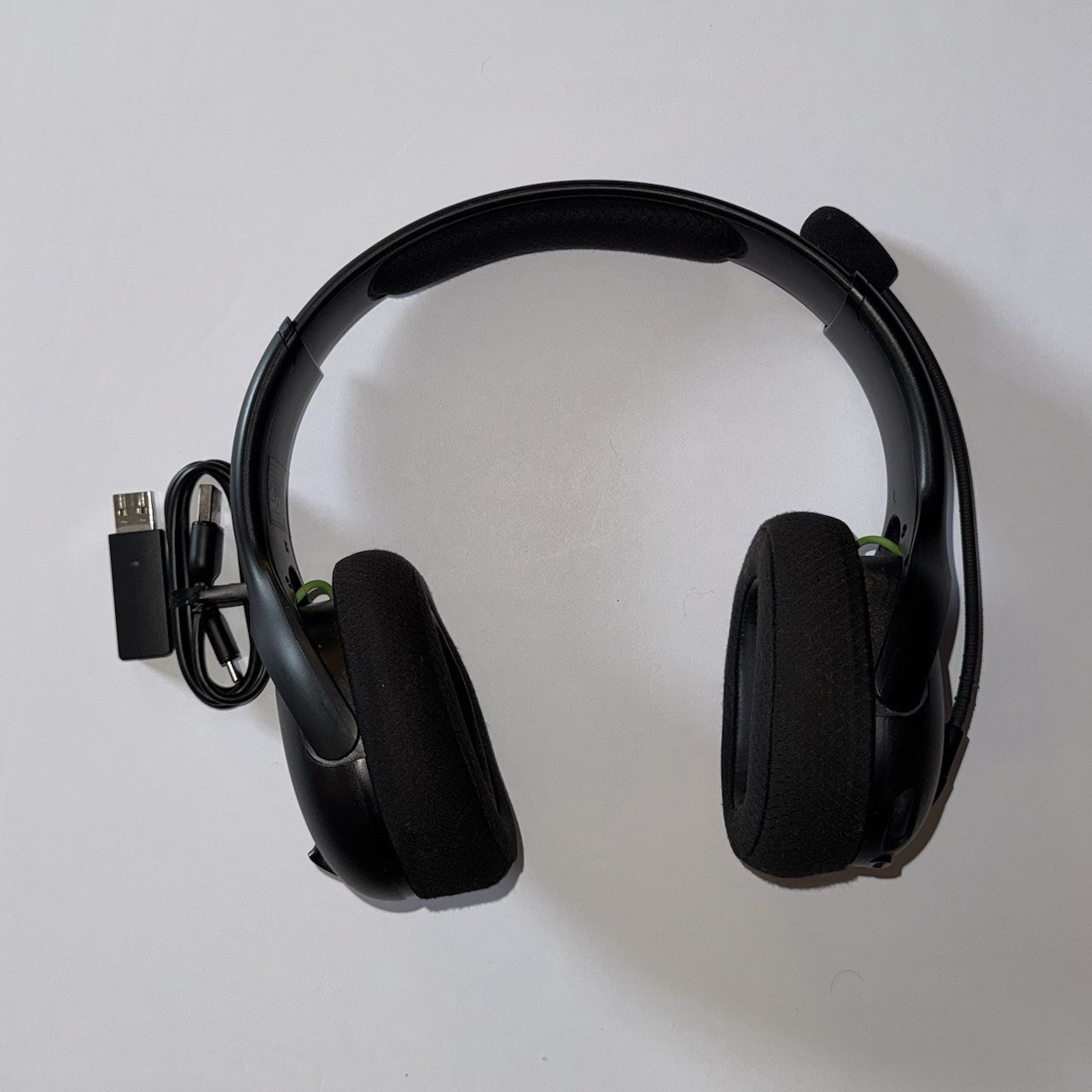 PDP LVL50 Wireless Stereo Headset Black Green Wireless USB Dongle Charging Cable