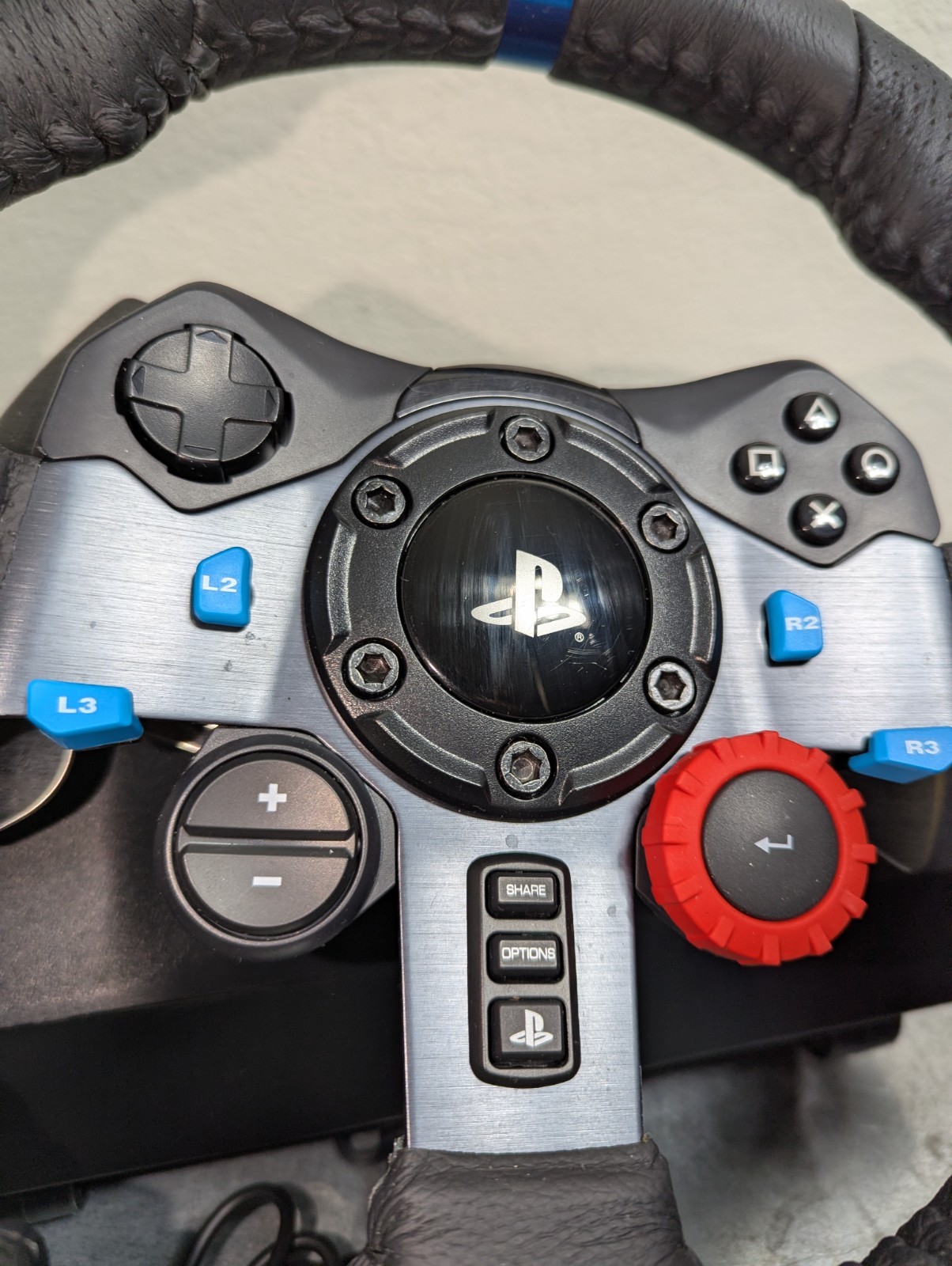 Logitech G29 Driving Force Racing Wheel – Black (941-000110) Open Box PS5