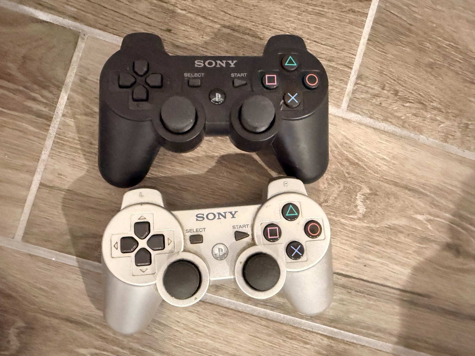Sony PlayStation 3 250GB Console CECH-4201B – Black with 2 Controllers