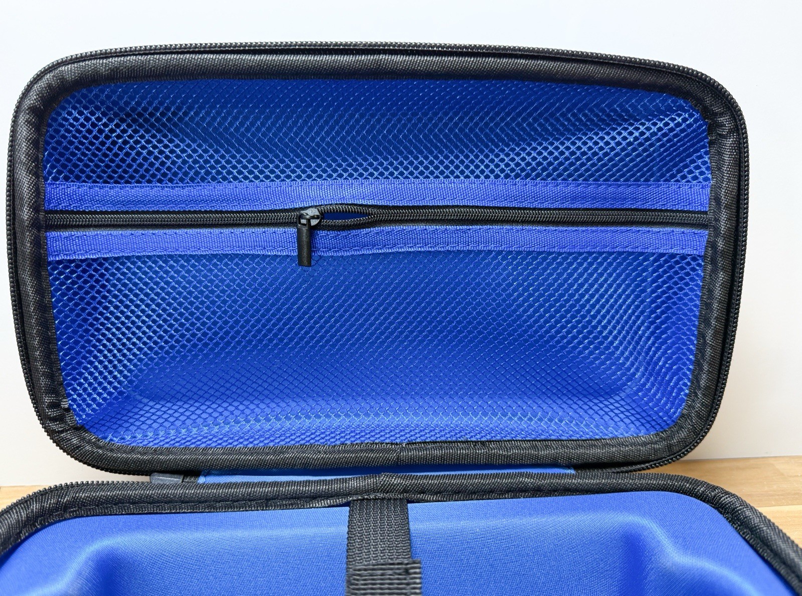 Carmilee Blue Hard Shell Case For Electronics | Portable Gaming Systems And More