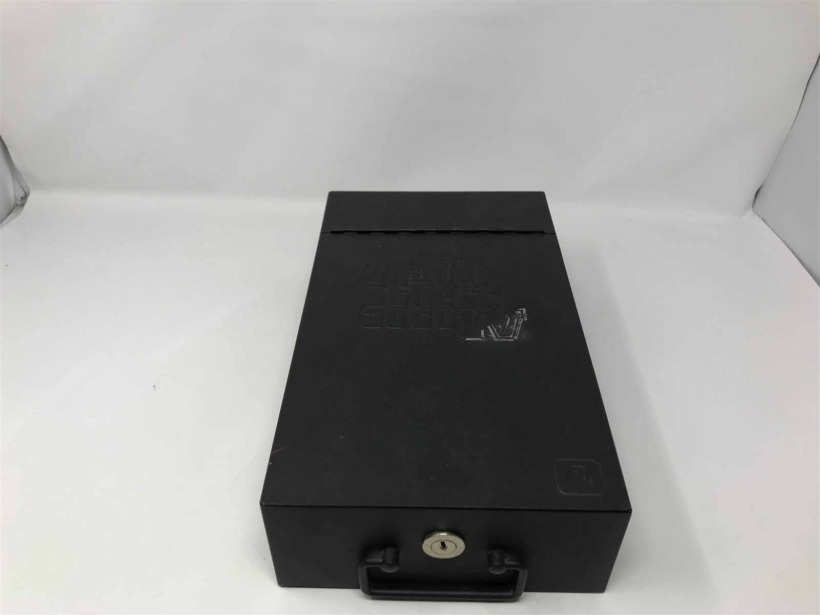 Grand Theft Auto IV SAFE DEPOSIT/LOCK BOX GAME COLLECTABLE METAL WORKING NO KEYS