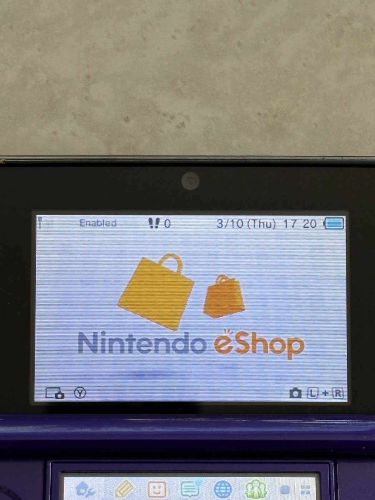Nintendo 3ds Midnight Purple Near mint Condition USA Region With Charger