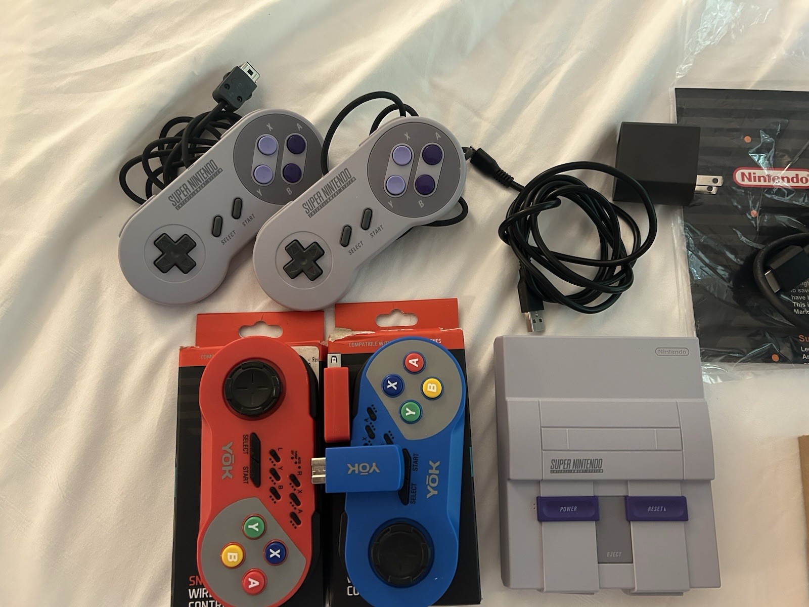 Nintendo Super NES Classic SNES Game Console Gray + 2 Bonus Wireless Controllers