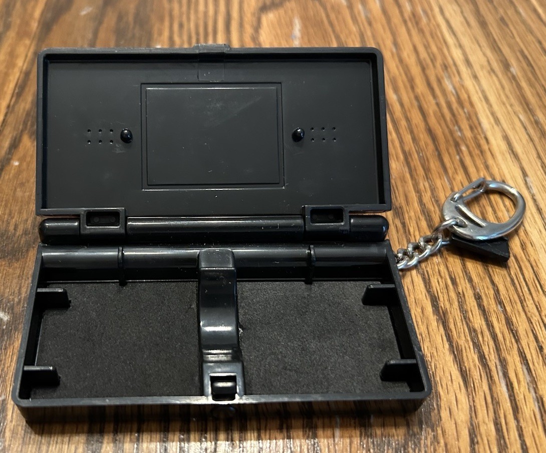 Nintendo DS Carrying Case Stylus Keychain Red Black| Holds 4 DS Game Cartridges