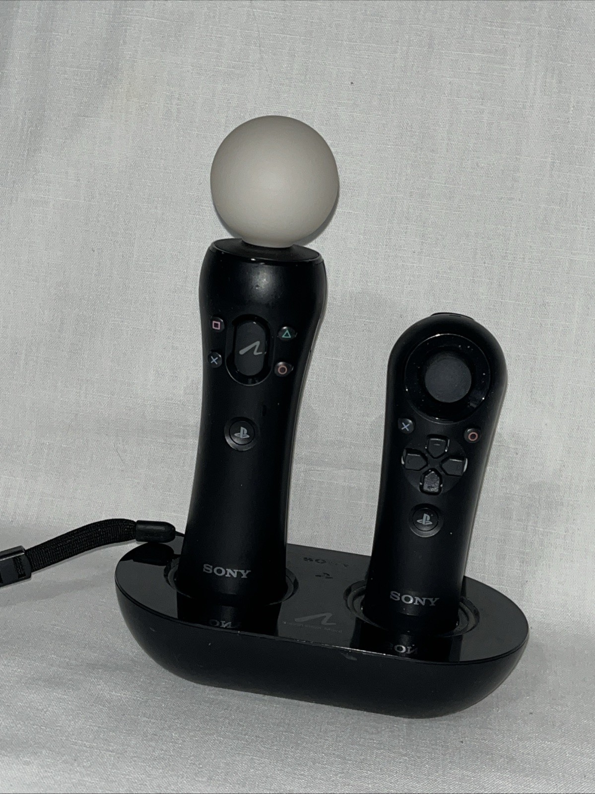 Sony PlayStation Move Bundle PS3 Motion Controller + PS Eye Camera Power Supply