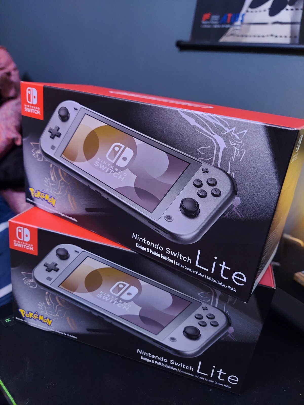 Nintendo Switch Lite: Dialga & Palkia Edition 32GB