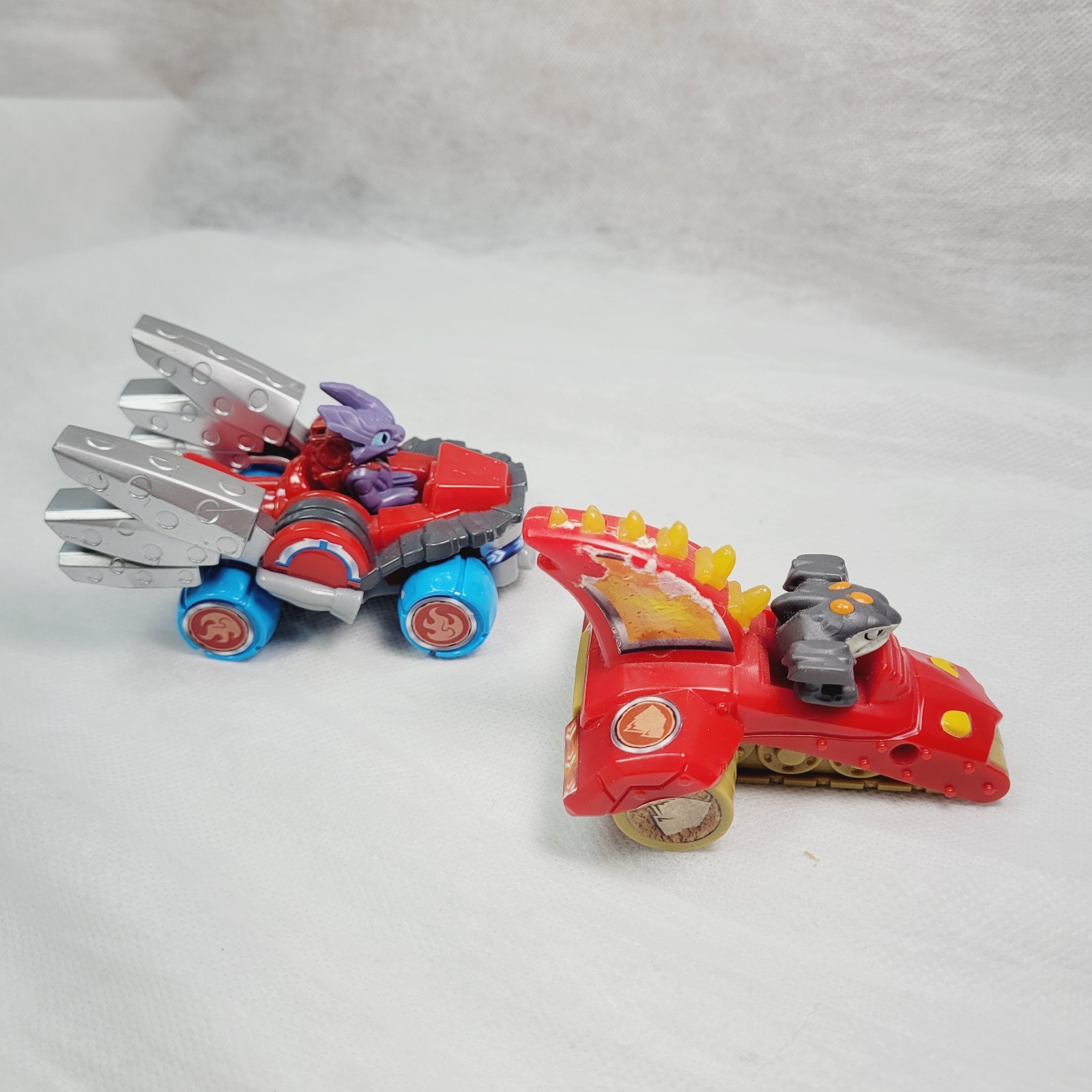 2 McDonald’s 2016 Activision Skylanders Superchargers Spitfire And Terrafin Toys