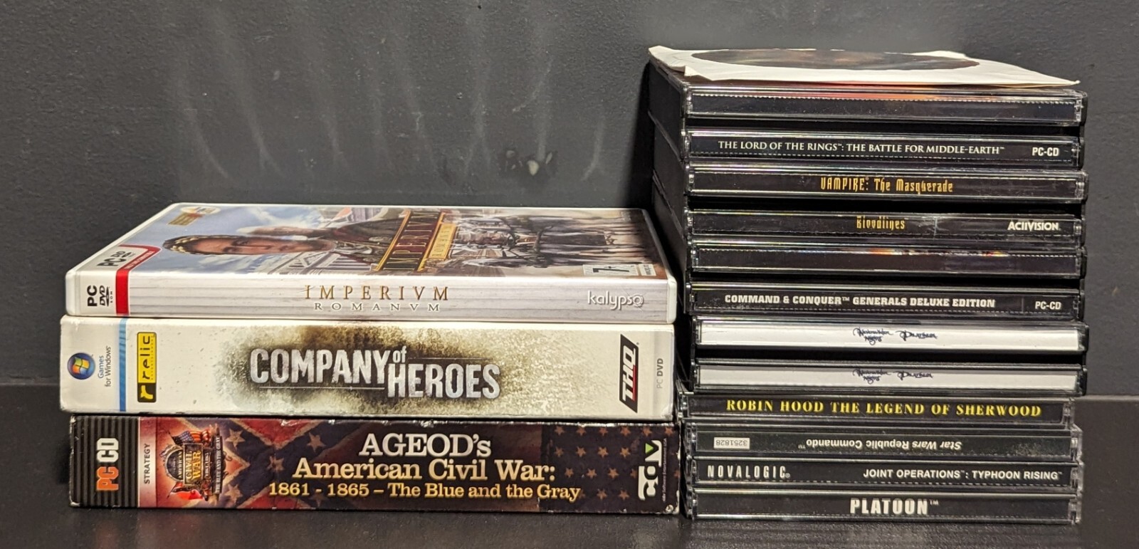 Lot of 12 PC Computer CD-ROM – DVD – Video Games Assorted