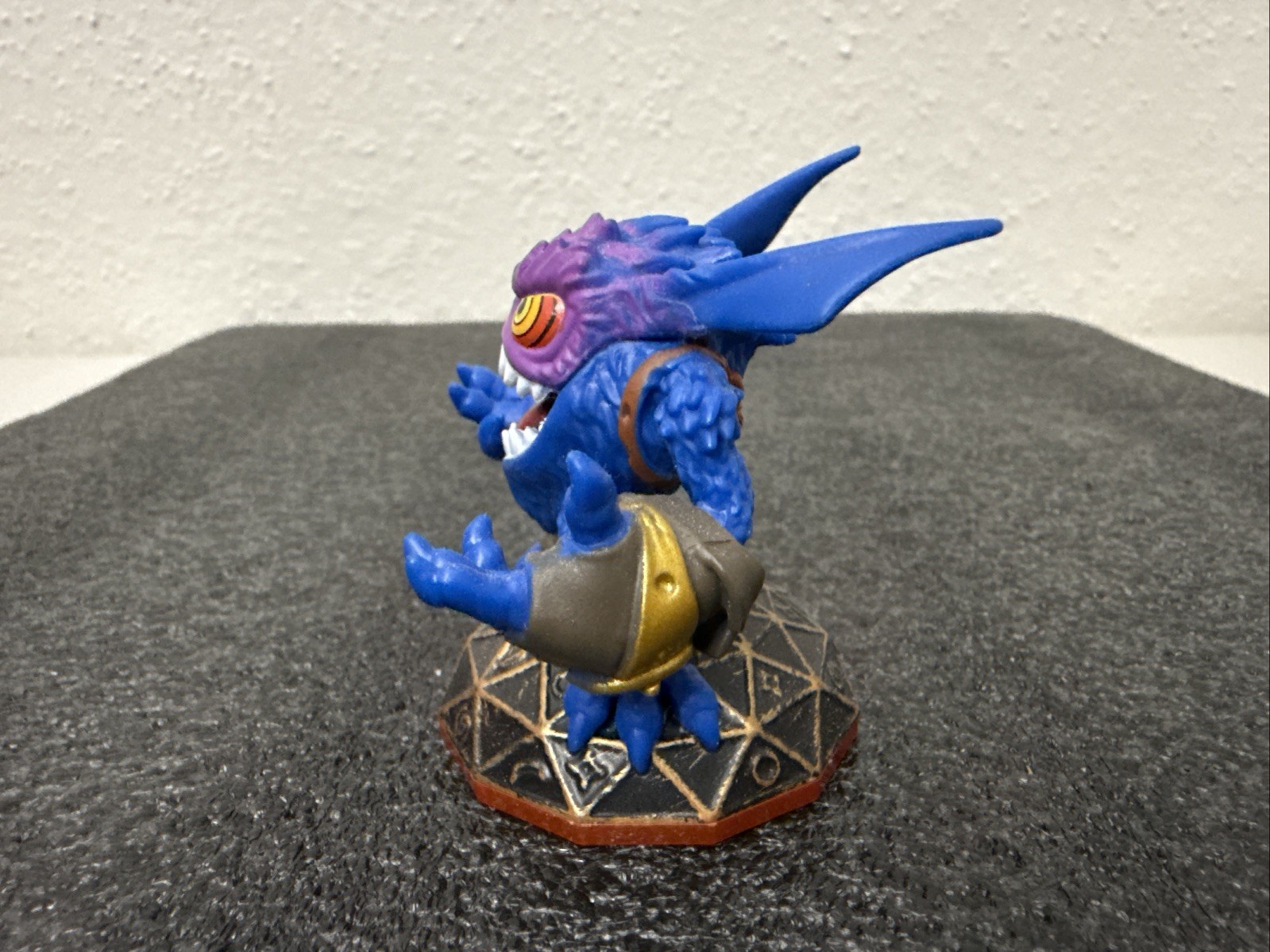 2014 Skylanders Trap Team Fizzy Frenzy Pop Fizz Figure 87101888 Activision