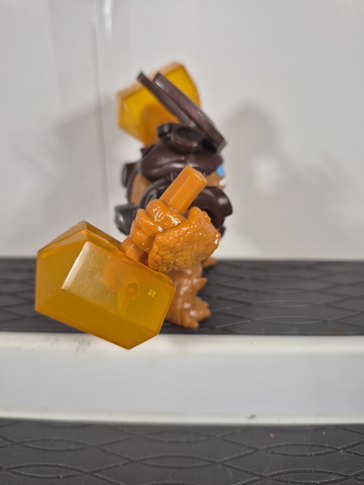 McDonald’s SKYLANDERS TRAP TEAM Wallop Trap Master Figure