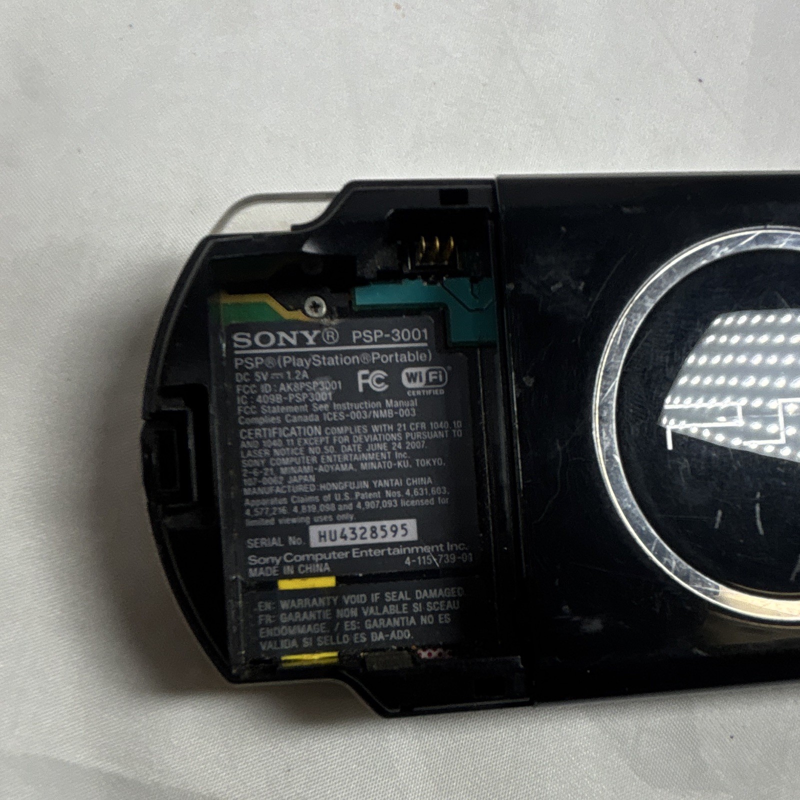 Sony PSP-3001 PlayStation Portable Handheld NTSC-U/C Wi-Fi 480p Black