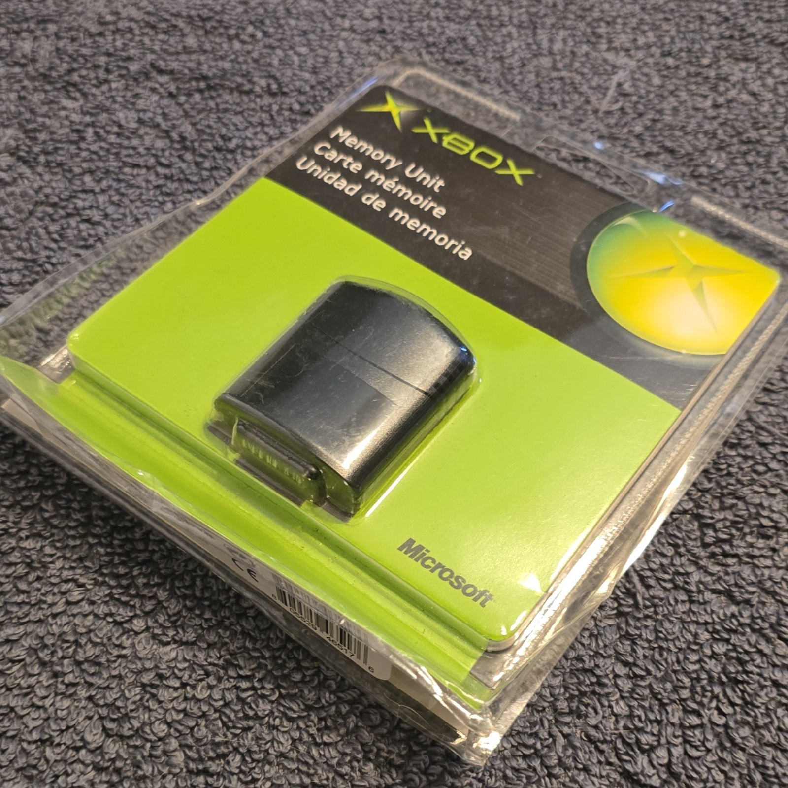 Microsoft Xbox Memory Unit Controller Attachment, Black/Green X08-25318 Unopened