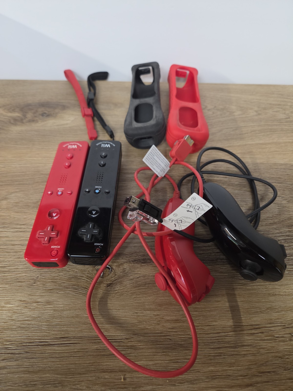 Nintendo Wii 25th Anniversary Red Console Bundle RVL-001 Tested