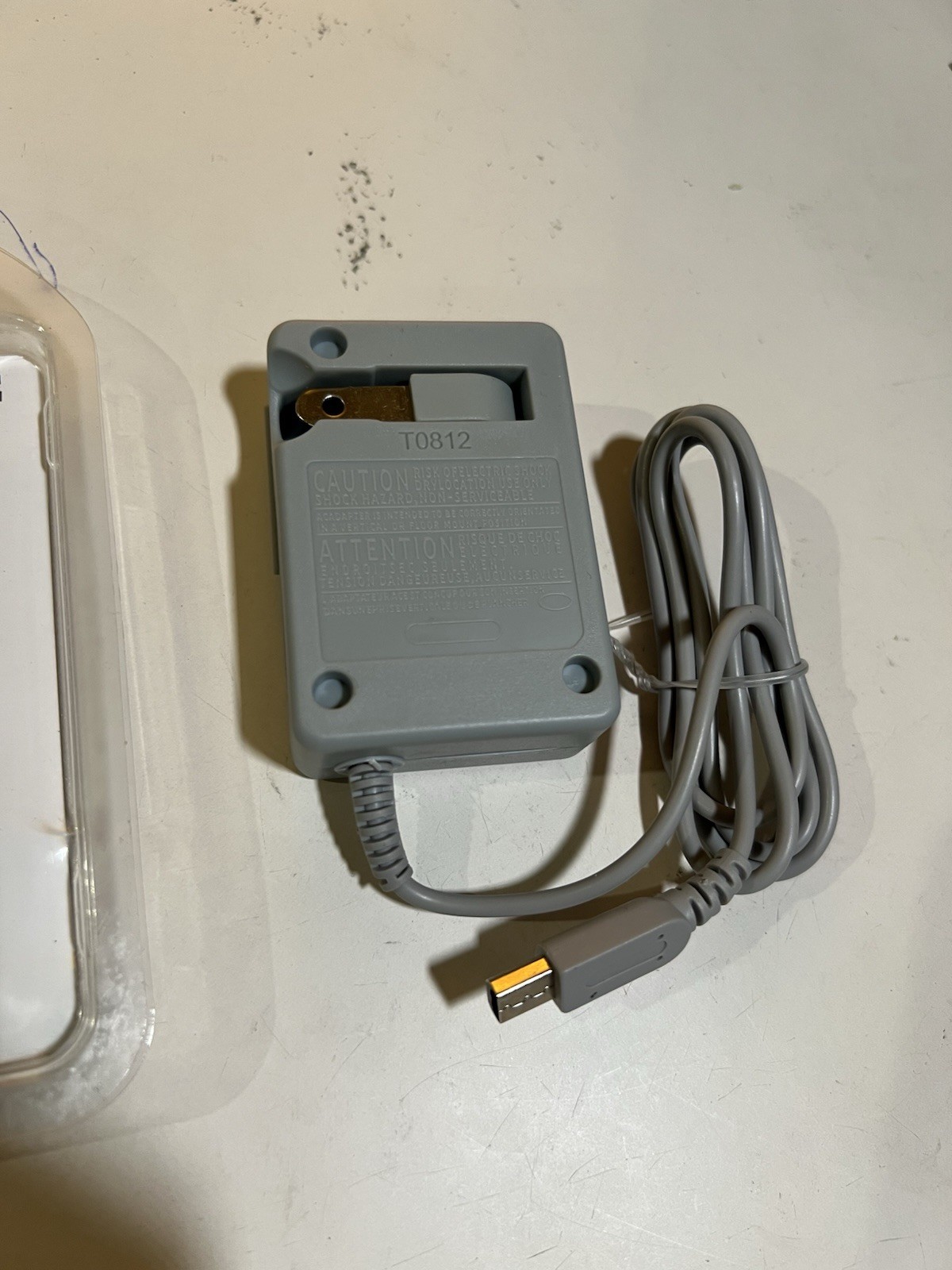 AC Home Wall Charger & 2000mAh Battery & Screwdriver Tool For Nintendo DSi NDSi