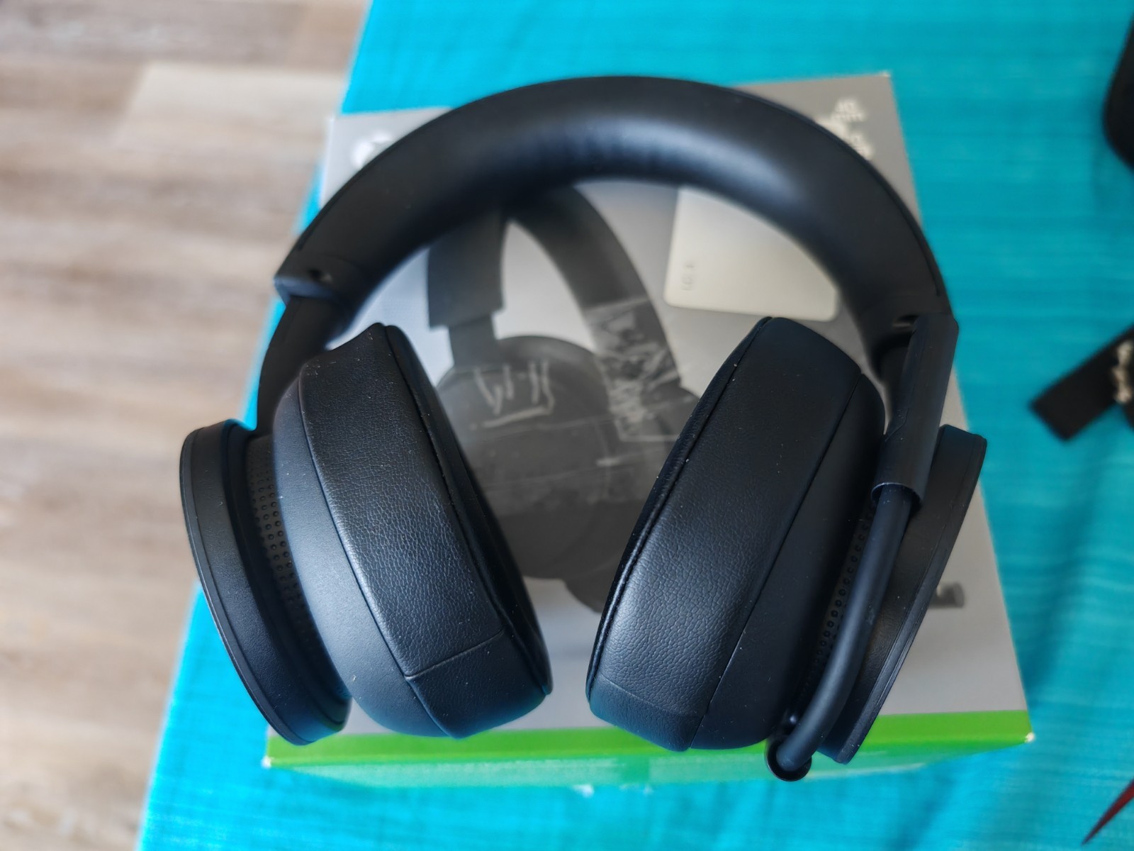 Xbox Wireless Stereo Headset – Xbox One/Series X|S/PC/Android/IOS