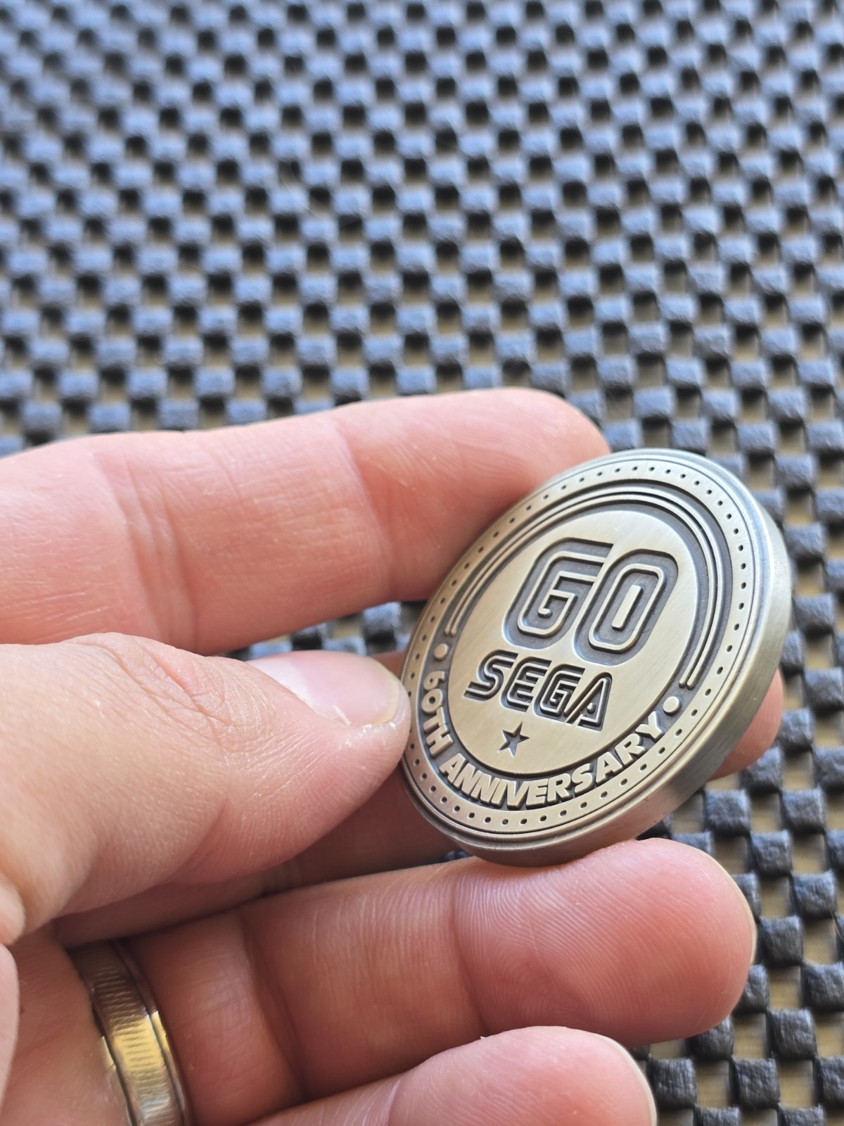Sonic Hedgehog GO SEGA 60th Anniversary Coin Medal Rare GENESIS SATURN DREAMCAST