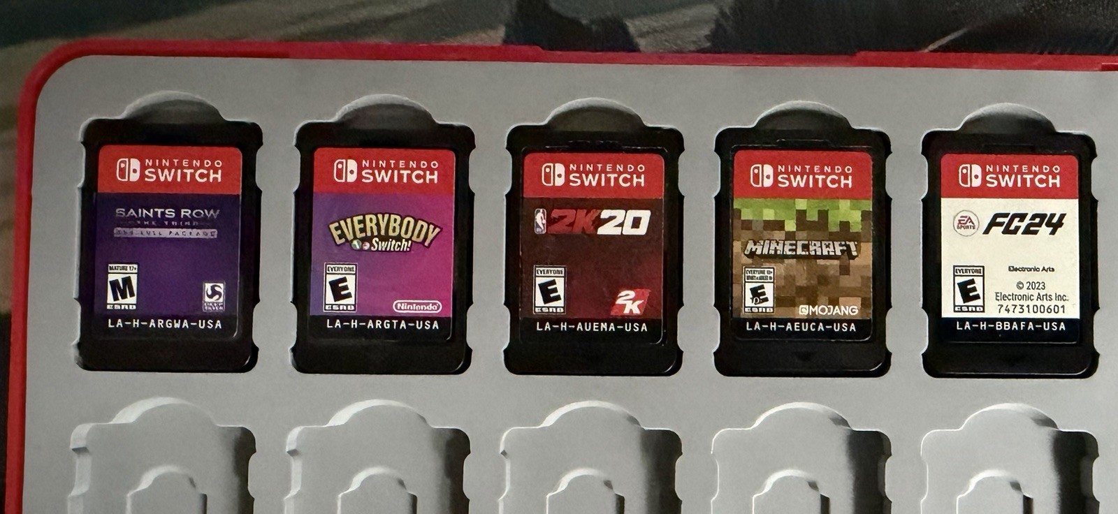Nintendo Switch Game Lot 5 Cartridges Saints Row NBA FC24 Minecraft