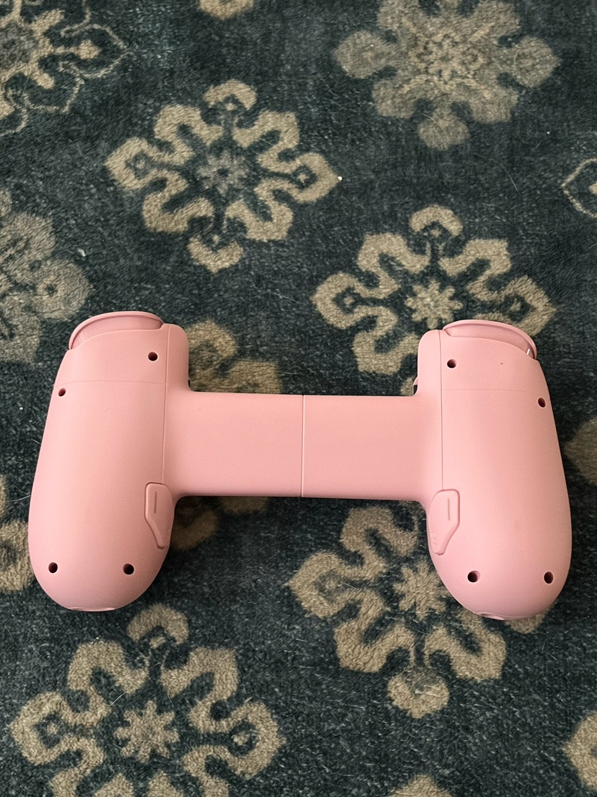 Backbone Pro Mobile and Wireless Gaming Device (USB-C) – Pink