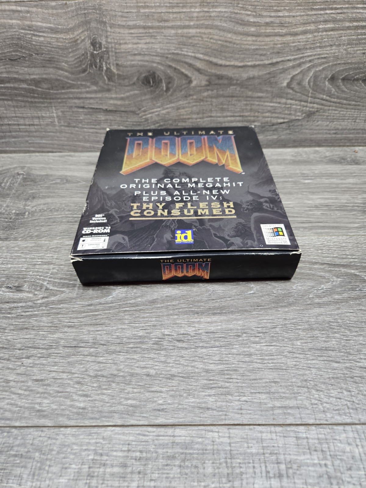 The Ultimate Doom PC Big Box Windows 95 CD-ROM No Poster Clean Disc